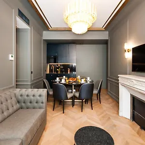 Apartment Pick A Flat's Champs Elysees - Rue Lincoln, Paris