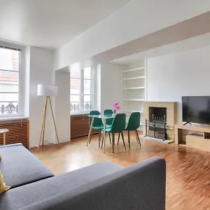 Apartment 3 Bedrooms Le Marais Beauregard, Paris